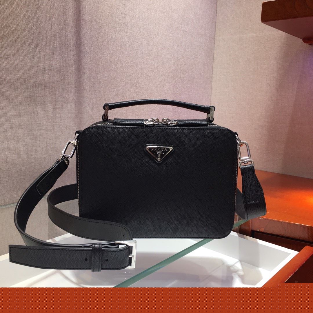 Pra*a top handle bags